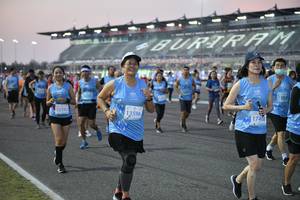 BIB: 5331, 5293, 52415
                            <button type="button" onclick="openModal(10463618)" class="btn btn-primary btn-sm float-right btn-popup" data-toggle="modal" data-target=".modal-high-quality">
                        <i class="fas fa-shopping-cart"></i> Add to Cart
                    </button>
                                            <button type="button" onclick="isThisMe(10463618, true)" class="btn btn-success btn-sm float-right btn-popup btn-isme hidden" data-toggle="tooltip" data-placement="bottom" title="นี่คือรูปของคุณใช่ไหม คลิกที่นี่เพื่อเอาเข้าอัลบั้ม">
                        <i class="fas fa-plus"></i> Add to album
                    </button>
                    <button type="button" onclick="isThisMe(10463618, false)" class="btn btn-warning btn-sm float-right btn-popup btn-isnotme hidden">
                        <i class="fas fa-ban"></i> Remove from album
                    </button>